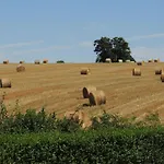 Charmantes Haus In Der Auvergne By Interhome Prázdninový dům *
