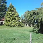 Charmantes Haus In Der Auvergne By Interhome Prázdninový dům Ars-les-Favets