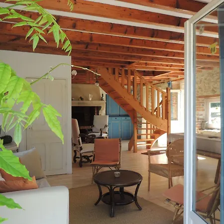 Charmantes Haus In Der Auvergne By Interhome Prázdninový dům